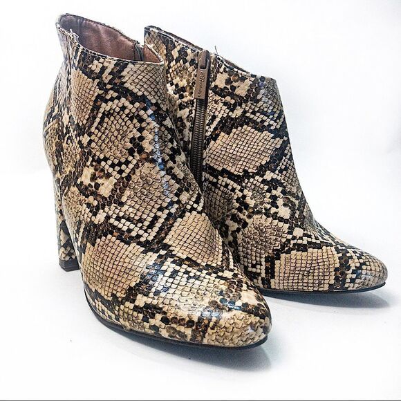 Breckelle’s Faux Snakeskin Ankle Booties Sz 8 - Picture 2 of 11